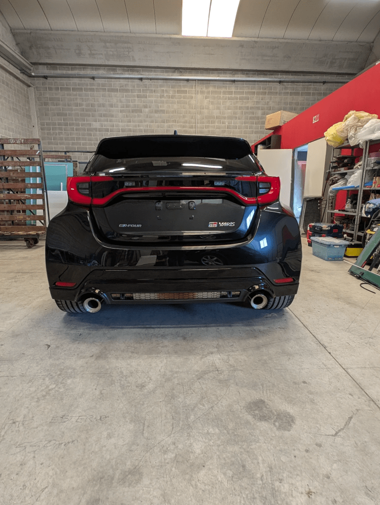 PXL_20250905_153919258.MP-artguru Galleria